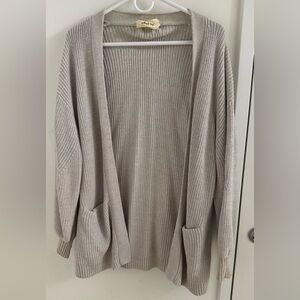 Aritzia Wilfred Unwind Cardigan in Heather Birch - 100% Merino Wool in Size S